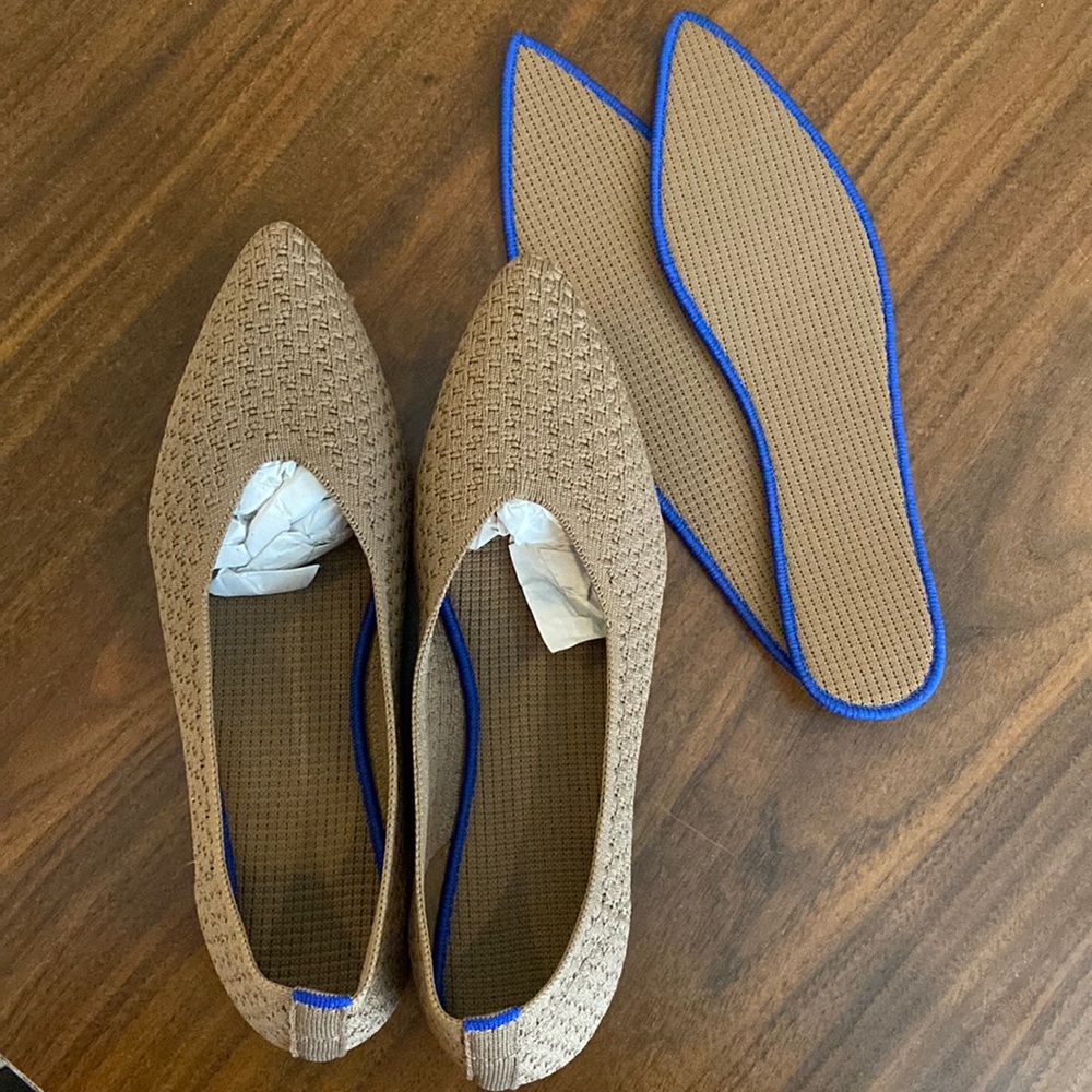 Knitted pointy flat size 6.5